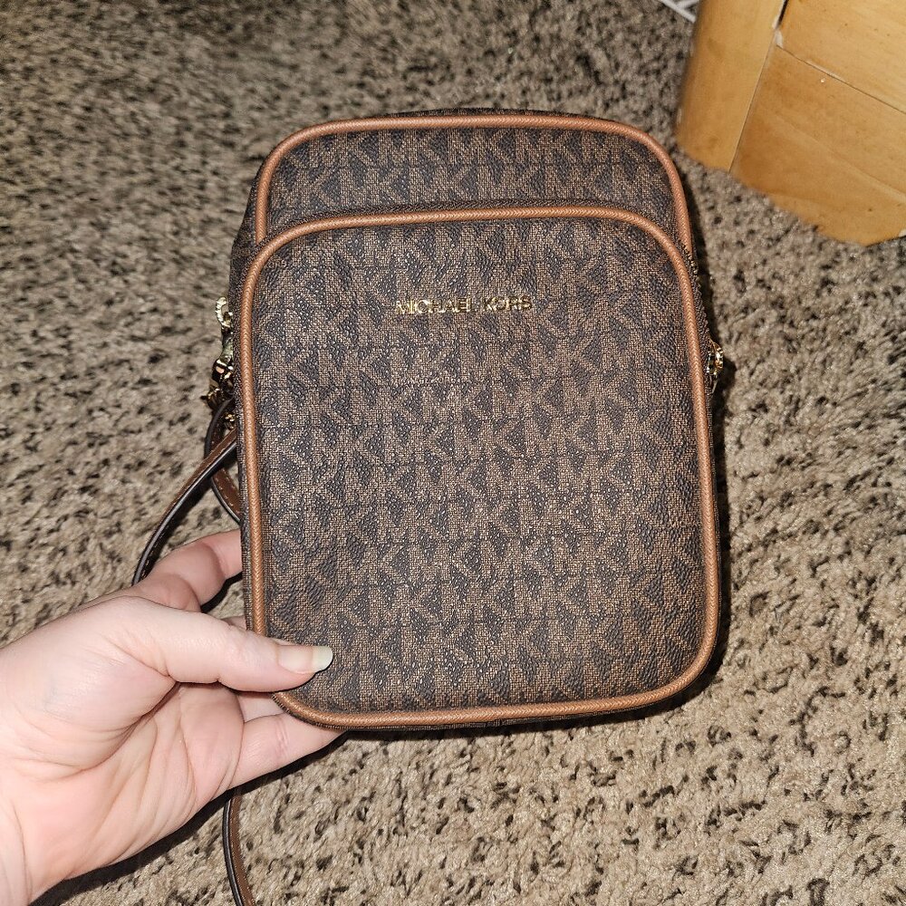 Brand new never used crossbody Michael kors